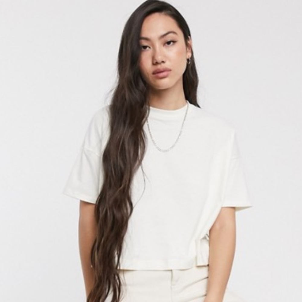 WEEKDAY Boxy Crop Top